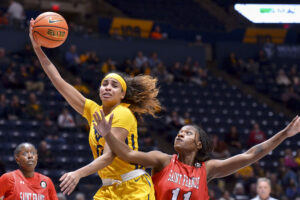 WVU women's basketball team throttles Saint Francis 86-33 in season opener